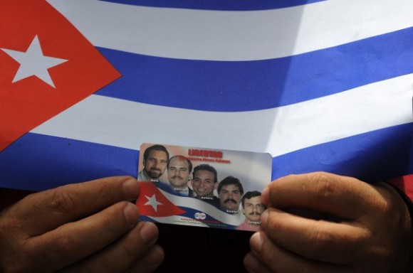 “Por que negamos a liberdade aos Cinco Cubanos antiterroristas”, pregunta Stephen Kimber no “Washington Post”
