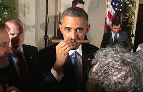 Un ano depois de reiniciar o diálogo con Cuba, Obama anuncia que o Bloqueo non durará.