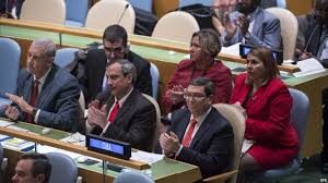 A delegación cubana na Asemblea Xeral da ONU, acolle con aplausos a primeira votación sen pronunciamentos a prol do Bloqueo,